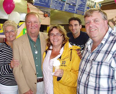 Nominees of the East Hampton Independence Party met voters at John’s Drive-In in Montauk on Sept. 7. From left were Marilyn Behan and Bill Mott, who are running for town board, East Hampton Town Justice Lisa R. Rana, and Steve Lynch, who hopes to become East Hampton Town highway superintendent.