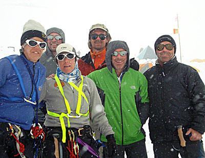 A little more than halfway up, the six mountaineers — Mary Scheerer, Brian Reiss, Shari Hymes, Scott Pleban, and Pete and Rob Spagnoli — posed for a photo.