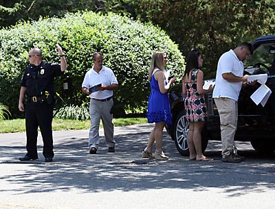 Guests for a Mitt Romney presidential campaign fund-raiser were checked in at Ron Perelman’s Creeks estate in East Hampton on Sunday.