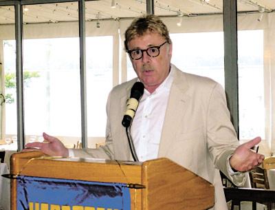 Steven Gaines spoke about his unsuccessful 2011 race for East Hampton Town councilman at a Hadassah lunch on Friday.