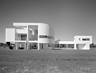 The south facade of the Renny and Ellin Saltzman house in East Hampton, designed by Richard Meier in 1971