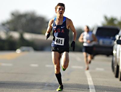 Tim Rossi, 20, an Emory College student who is a part-time Shelter Islander, was the 3-miler’s winner.