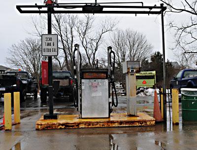 Faced with aging municipal fuel tanks and pumps, East Hampton Town and Village are banding together to seek a state grant to build a new, joint facility.