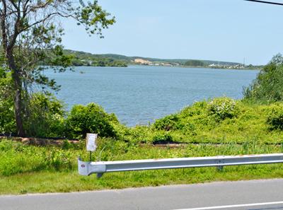 A house planned for this Edgemere Street, Montauk, parcel has drawn opposition from neighbors, who crowded a June 11 town zoning board hearing on the proposal.