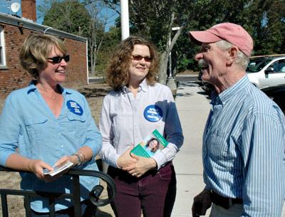 Kathee Burke-Gonzalez, who is running for a seat on the East Hampton Town Board, with Afton DiSunno, a town trustees candidate, spoke with John O’Connor outside the Amagansett Post Office on Monday.