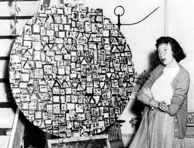 Lee Krasner with “Stop and Go‚” from about 1949.