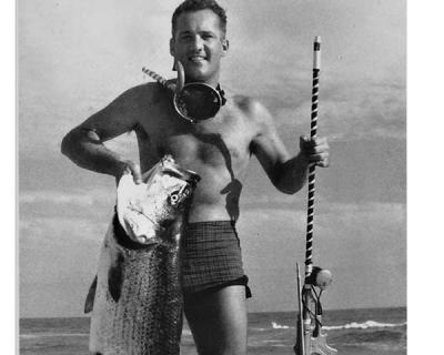 George Knoblach, who turns 90 today, was a pioneering spearfisherman and an accomplished photographer.