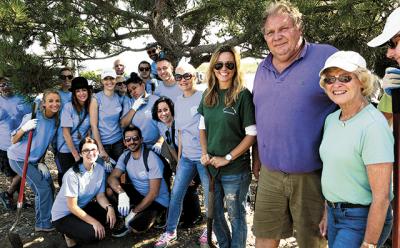 95A crew of volunteers from Reader’s Digest’s Home and Garden magazine pitched in to help the Montauk Village Association on Tuesday.