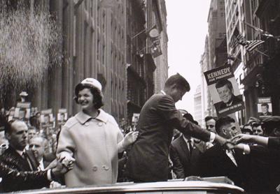 Cornell Capa’s photograph of John F. Kennedy and his wife, Jackie Kennedy, campaigning in New York, Oct. 19, 1960