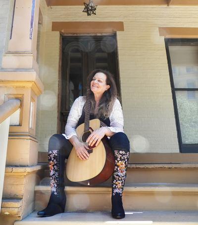 Caroline Doctorow is enjoying the success of her latest release, “Dreaming in Vinyl,” which reached No. 2 on a folk airplay chart in two consecutive months.