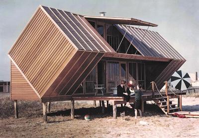 Irwin and Joyce Hunt hired Andrew Geller to design their house on Fire Island.