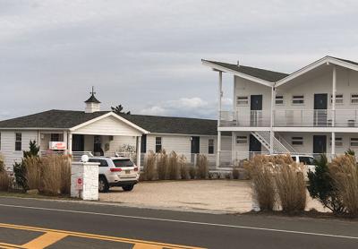 A proposal to add a 16-seat restaurant at the Hero Beach Club in Montauk is drawing mixed reactions from the East Hampton Town Planning Board.