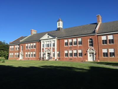 Amagansett School