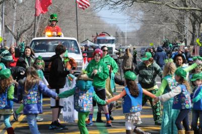 The 2014 Am O'Gansett parade