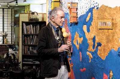 In the documentary “Barney’s Wall,” David Amram discussed Barney Rosset’s mural and played a hulusi, an ancient Chinese flute, in tribute to him and his artistic achievements.