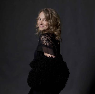 Joan Osborne is headlining this year's Sag Harbor American Music Festival.