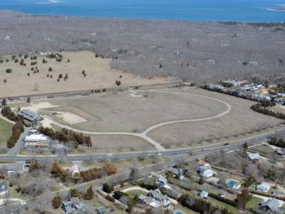 A Connecticut developer has hopes of building a multi-unit housing complex on this vacant parcel in Amagansett.