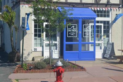 Salt Box was among the bars where East Hampton Town police paid a visit on Sunday.