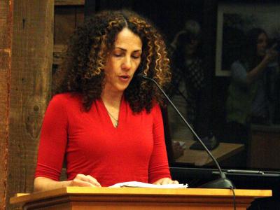 Minerva Perez of Organizacion Latino Americana asked the East Hampton Town Board on Thursday to maintain separation between local police and federal immigration enforcement efforts.