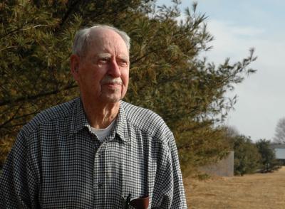 Richard G. Hendrickson, seen here in 2007, had been a volunteer United States Cooperative weather observer since 1930.