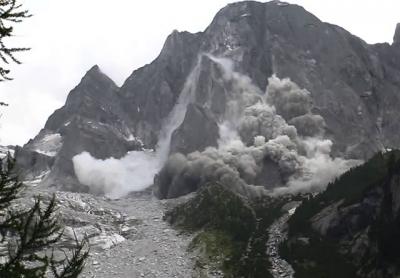 Climate change contributed to this huge landslide on Piz Cengalo in the Swiss Alps in August 2017.