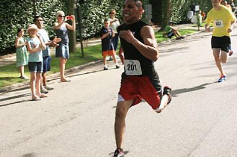 Luis Mancilla outsprinted Robert Beit in the final yards to the Ellen’s Run finish line.