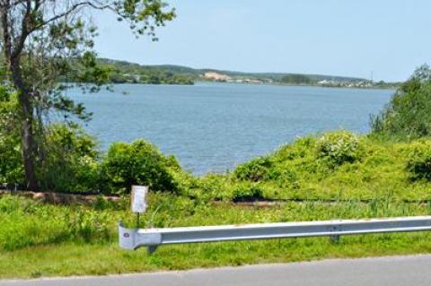 A house planned for this Edgemere Street, Montauk, parcel has drawn opposition from neighbors, who crowded a June 11 town zoning board hearing on the proposal.