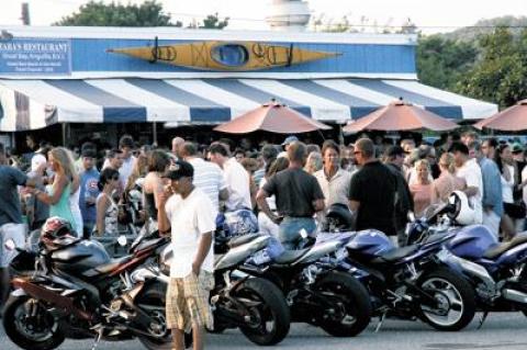 Cyril’s Fish House on Napeague is one of several restaurants and bars that attract large outdoor crowds. A new East Hampton Town initiative could force owners to provide additional bathrooms.