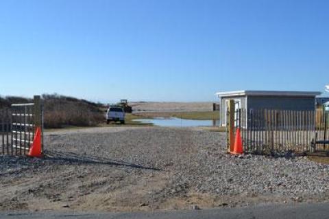 Work to build a new dune in front of East Deck Motel in Ditch Plain briefly came to a halt last week, when Tom Preiato, East Hampton Town’s chief building inspector, issued a verbal stop-work order.