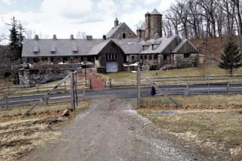 One of the working farm buildings at Stone Barns that contribute to Dan Barber’s whimsical creations of the day, served at the Blue Hill restaurant there on slabs of bark, slate, tree trunks, and mini-tables, among other surfaces.