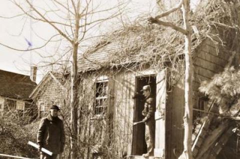 An 1850 Dominy woodworking shop, shortly before it and a companion clock shop were moved from their North Main Street site to Dudley Roberts Jr.’s Further Lane property in 1946