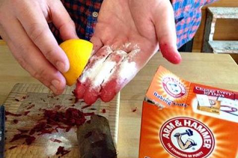 True or false? The magic foaming action of lemon and baking soda removes beet stains and fish odors from hands. True!