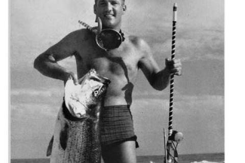 George Knoblach, who turns 90 today, was a pioneering spearfisherman and an accomplished photographer.