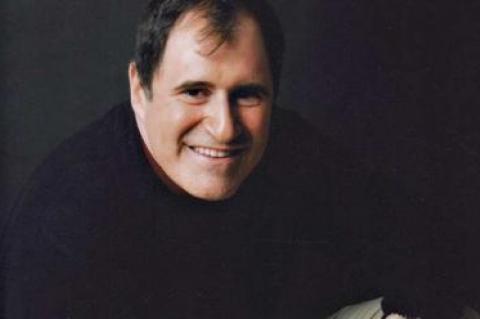 Richard Kind will play the title role in a staged reading of “Steinbrenner” at Guild Hall. The play is about the legendary owner of the New York Yankees.