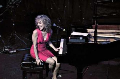 Judy Carmichael, a vocalist and stride pianist, has taken on lyrics in her latest cabaret show.