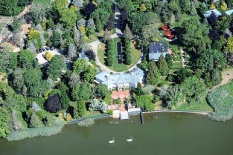 Ronald Perelman had asked East Hampton Village to upzone the Creeks, his nearly 60-acre estate at East Hampton Village’s western edge.