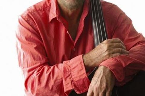 Nilson Matta will take the audience on a jazz-infused “Bra­zil­ian Voyage” on Saturday evening.