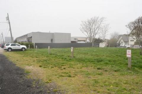 The Montauk Beach House has sought permission to use a next-door vacant parcel as special-event tent space this summer.