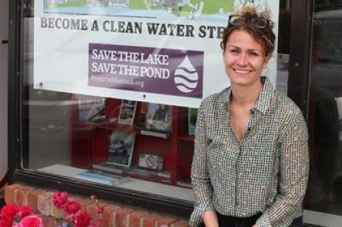 Laura Tooman comes prepared. For the last six years, she served as executive assistant to Assemblyman Fred W. Thiele Jr. Previously, she worked for the State Department of Environmental Conservation and the Peconic Estuary Program. She holds a master’s degree in environmental policy.