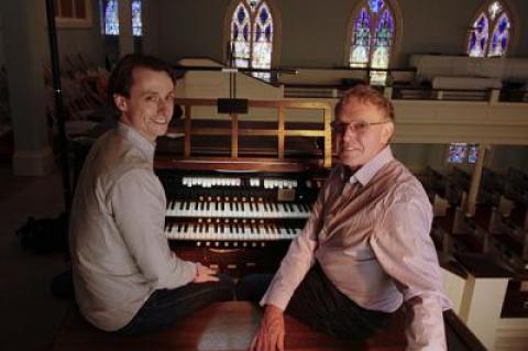 Douglas Sabo, a Southampton tenor, left, will help Tom White, right, and the Bridgehampton Presbyterian Church bring the church’s organ into the 21st century with a benefit concert there on Sunday.