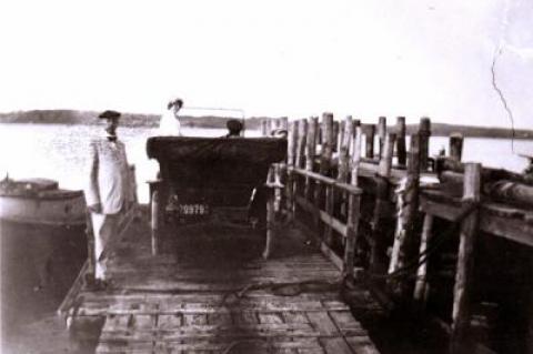 Shelter Island's South Ferry, circa 1901