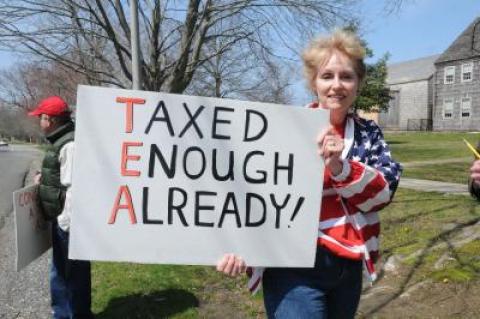 Lynda Edwards, an Amagansett tea party leader opposed to runaway government taxation and spending, aired her frustration in front of East Hampton Town Hall on Friday afternoon.