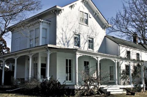 This North Haven house, on “Sayre’s Lot,” is still in the family.